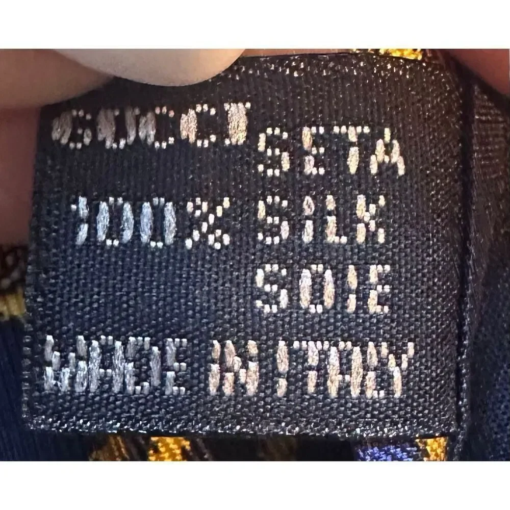 Authentic GUCCI Made In Italy Silk Navy & Yellow Iconic Horsebit Neck Tie